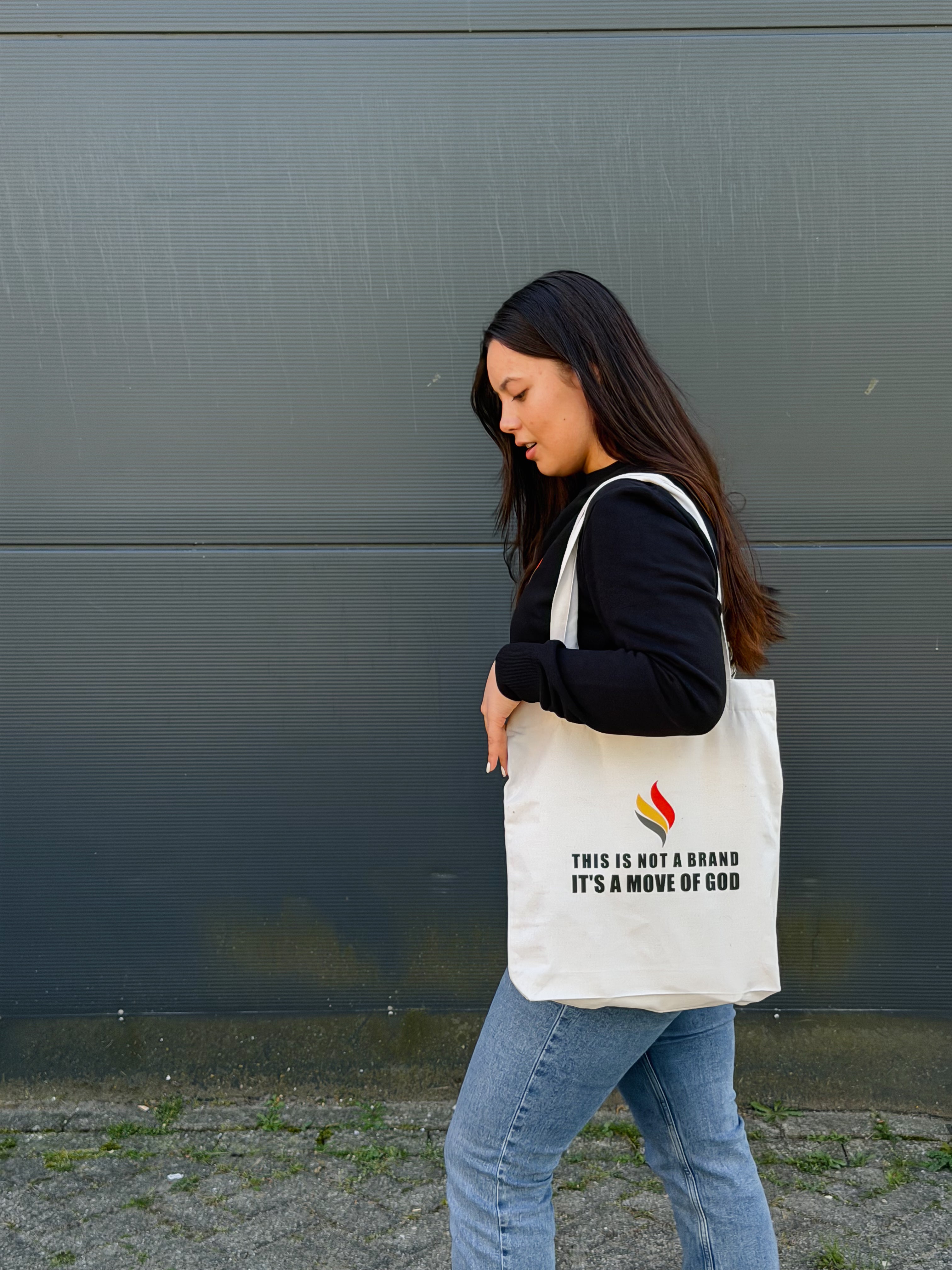 It's A Move Of God - Shopper